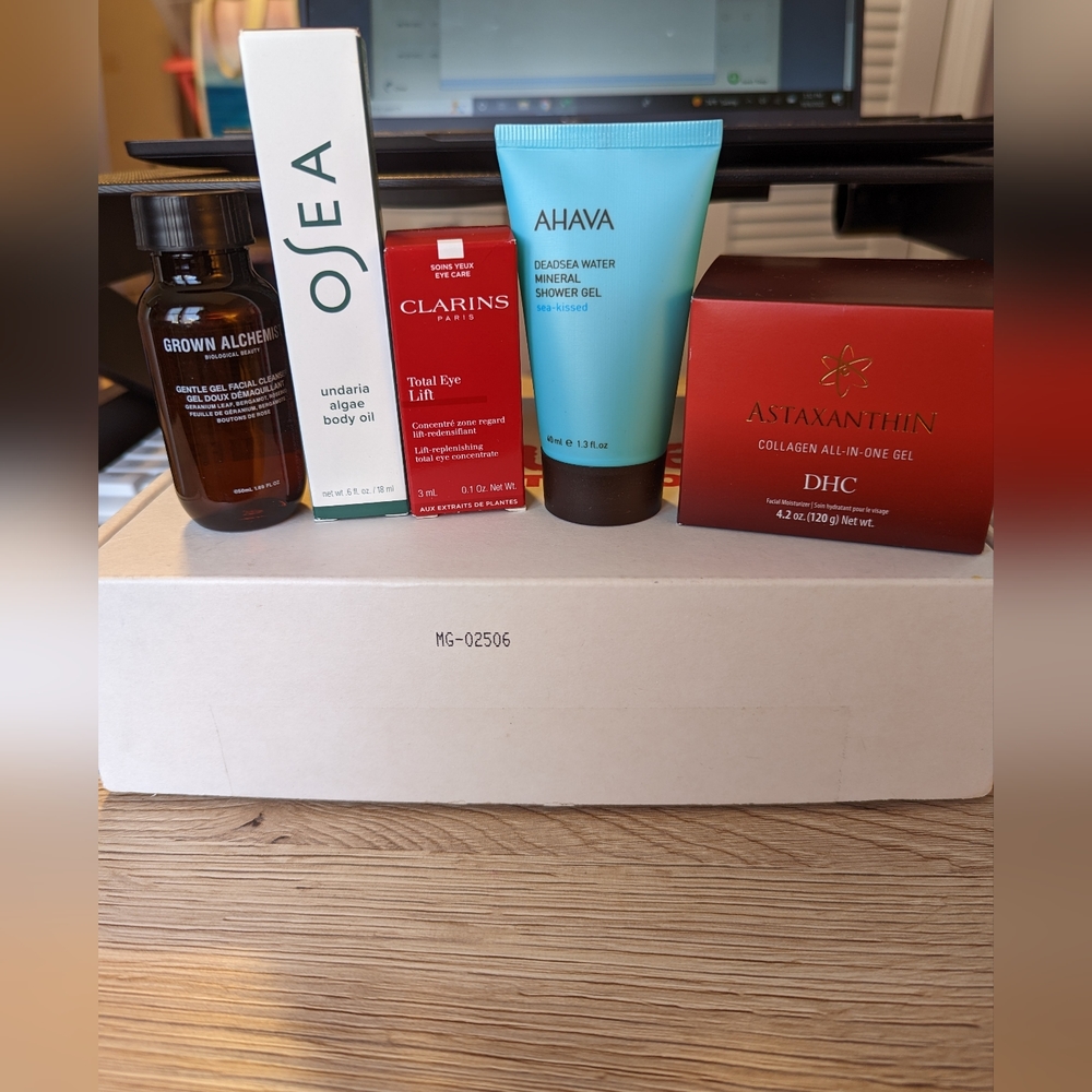 Skin & Body Set Clarins, Osea, Ahava and More!